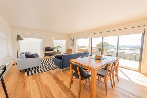 Beach House XIV - Accommodation in Bendigo 3