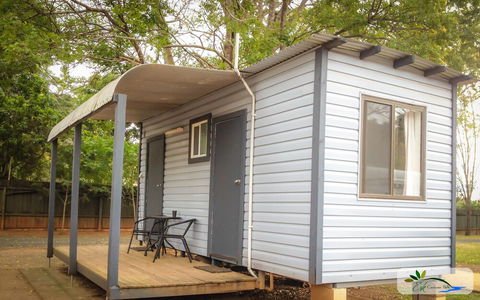 Esk Caravan Park & Motel - Accommodation in Bendigo 1