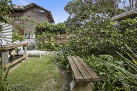 Pandanus Retreat - Accommodation in Bendigo 4