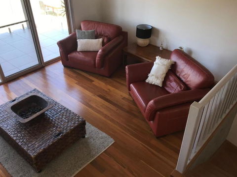 Sunset On Birubi Pet Friendly Air Con Water Views WIFI & Outdoor Spa - Accommodation in Bendigo 5