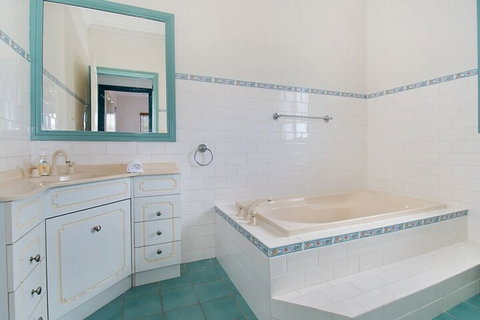 Robins Place - Accommodation in Bendigo 3