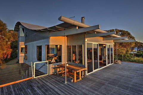 Waves - Accommodation in Bendigo 2