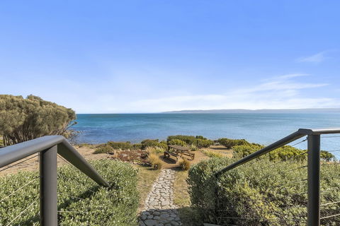 Hazards Hideaway - Accommodation in Bendigo 2