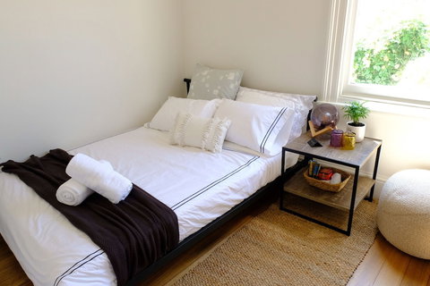 White House - Accommodation in Bendigo 6