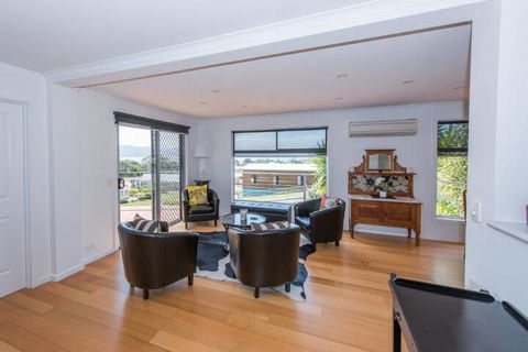 Look Out Vista - Accommodation in Bendigo 3