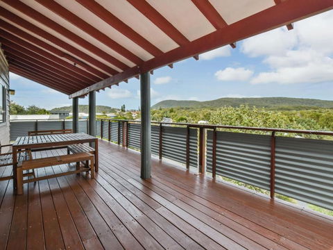 The Pole House - Accommodation in Bendigo 2