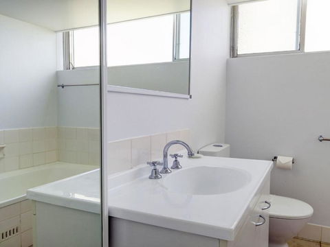 Ebbtide 2 On Main Beach! - Accommodation in Bendigo 3