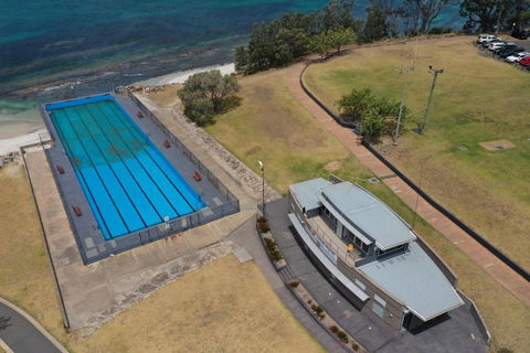 JUST 4 YOU! Amazing Sea Views WIFI Fullly Air Conditioned King Bed - Accommodation in Bendigo 4