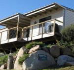 KINGFISHER COTTAGE Beachfront at the Binalong Bay - Accommodation in Bendigo