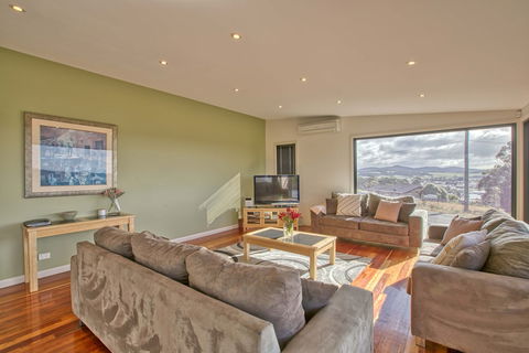 Georges Bay Luxury - Accommodation in Bendigo 4