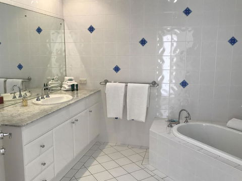 Villa Provence Coffs Harbour - Accommodation in Bendigo 2