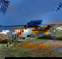 Castaway Cottage - Essentially Tas - Accommodation in Bendigo