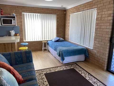 NARRAWALLEE RETREAT - Accommodation in Bendigo 2