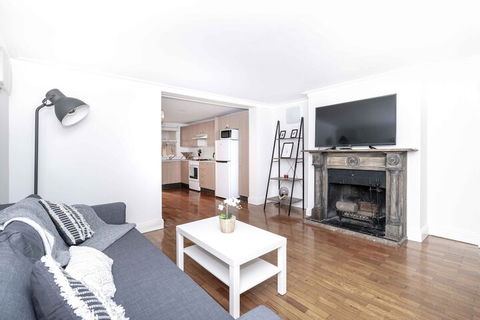 House Hyde Park - Liverpool - Accommodation in Bendigo 3