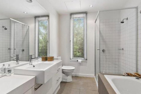 POINT GREY APARTMENT ONE VIEWPOINT - Accommodation in Bendigo 6