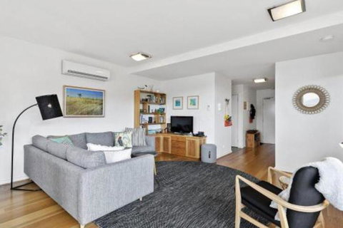 POINT GREY APARTMENT ONE VIEWPOINT - Accommodation in Bendigo 2