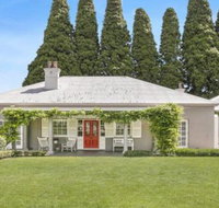 Nattai Lodge house  cottage in beautiful garden - Accommodation in Bendigo