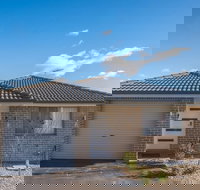 Peaceful 2kingbed Rootyhill Townhouse Near Station - Accommodation in Bendigo