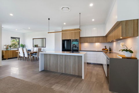 Penthouse Luxe Sunrise Beach - Accommodation in Bendigo 4