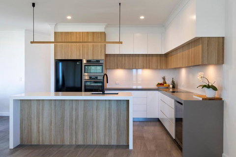 Penthouse Luxe Sunrise Beach - Accommodation in Bendigo 5