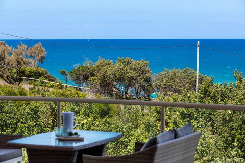 Penthouse Luxe Sunrise Beach - Accommodation in Bendigo 3