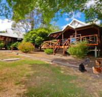Sunnyhurst Chalets Rural Stay - Accommodation in Bendigo