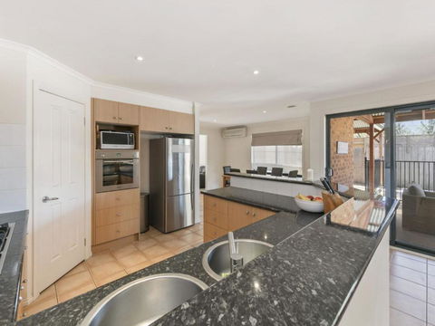 SWEETLANDS SANCTUARY Mt. MARTHA - Accommodation in Bendigo 3