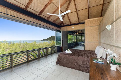 Absolute Beachfront - Accommodation in Bendigo 3
