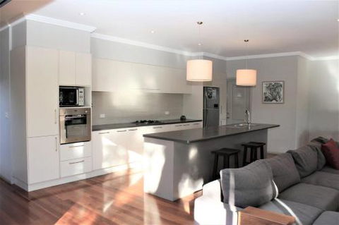 BUSH 2 BEACH - Accommodation in Bendigo 5