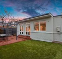 3BR Cottage With Parking Close To Adelaide CBD - Accommodation in Bendigo