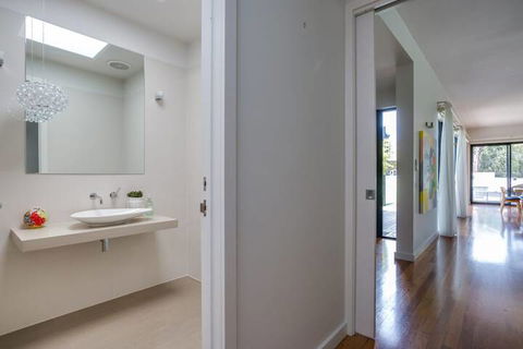 Kalina Retreat Tennis & Pool - Accommodation in Bendigo 2