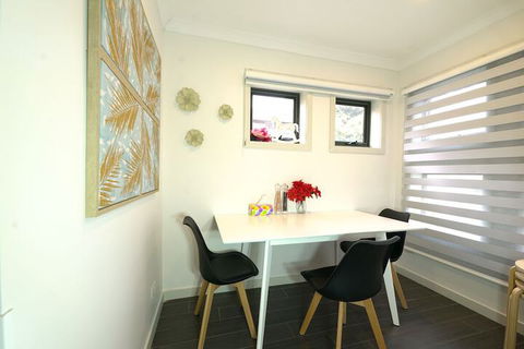A Cozy 3BRM House At Doncaster - Accommodation in Bendigo 6