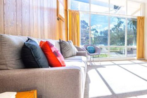 Evergreen On Franklin Family Friendly Wifi Unique - Accommodation in Bendigo 0