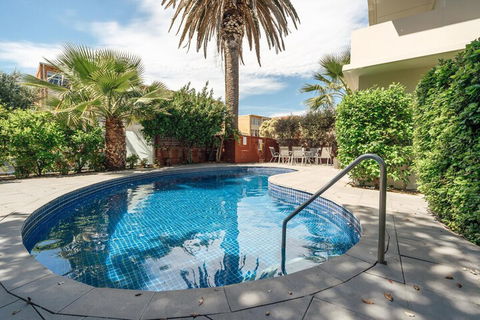Beachy Keen On Moseley Wifi Netflix Pool Spa - Accommodation in Bendigo 2