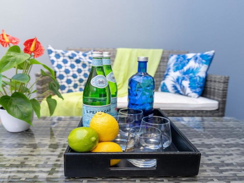 Riptide On Surf Beach Sun Surf & Style - Accommodation in Bendigo 5