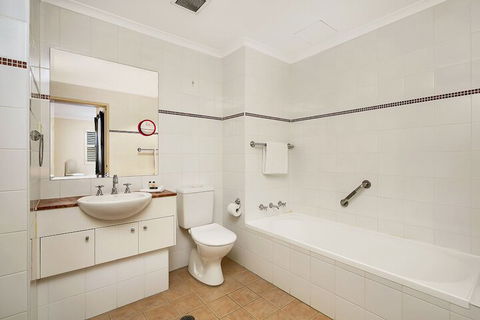 HC102 Karrabee Avenue Huntleys Cove - Accommodation in Bendigo 3
