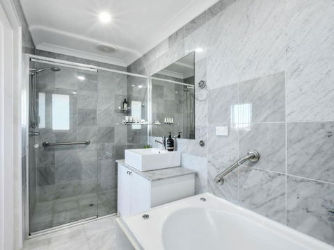 Regatta 24 - Accommodation in Bendigo 4