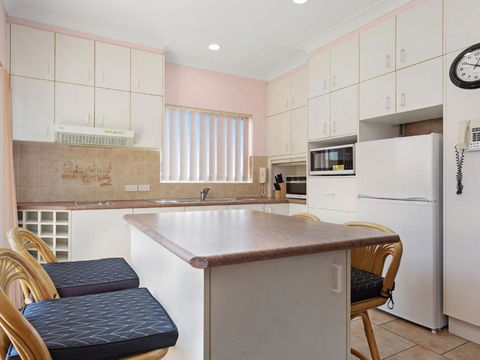 Debra Court 11 - Accommodation in Bendigo 3