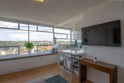 Bright 1 Bedroom Studio With Amazing City Views - Accommodation in Bendigo 7
