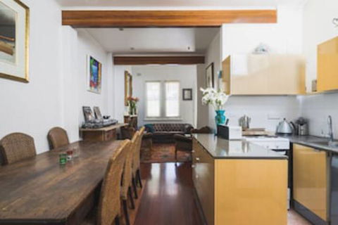 Surry Hills Terrace With Hot Tub - Accommodation in Bendigo 0
