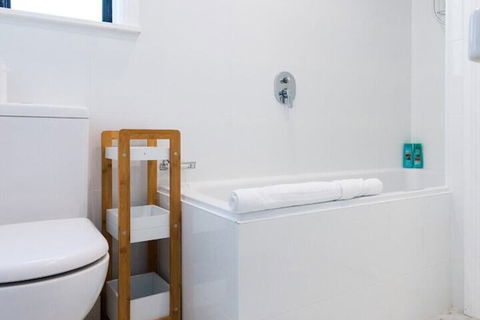 Stylish 3 Bedroom Townhouse In Darlinghurst - Accommodation in Bendigo 4
