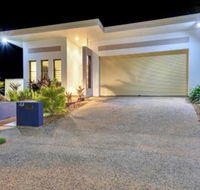 Luxury Darwin City Lights Jacuzzi Central Location Large House New Furnishings - Accommodation in Bendigo