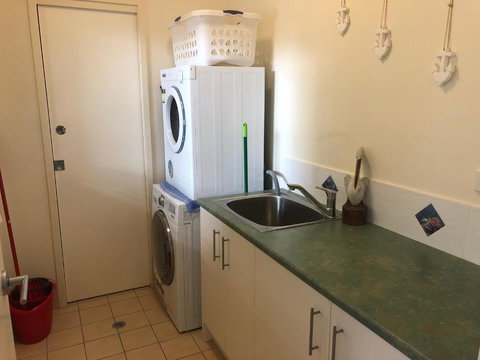 Our Beach House - Accommodation in Bendigo 5