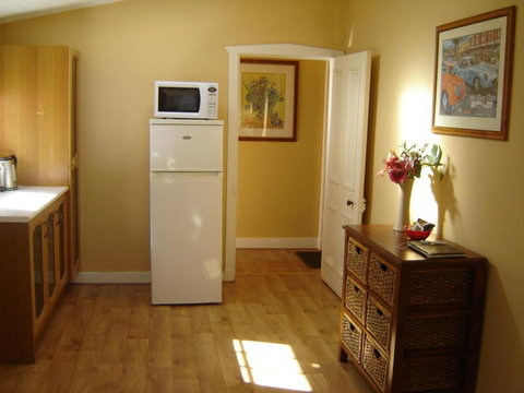 Albany Historic Cottage - Accommodation in Bendigo 3