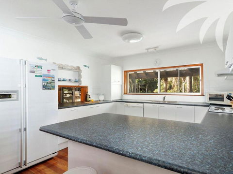 Picturesque Lizzie Palms 1 - Accommodation in Bendigo 2