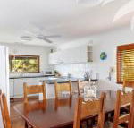 Picturesque Lizzie Palms 1 - Accommodation in Bendigo