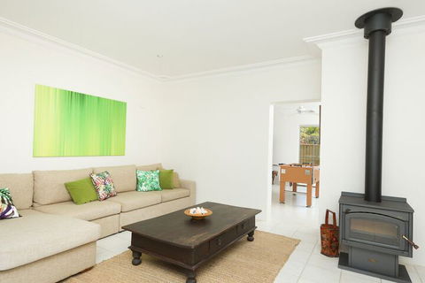 The Beach House At One Mile 6 Burrawong - Accommodation in Bendigo 4
