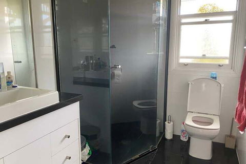 3 Bedroom Character Home Near CBD - Accommodation in Bendigo 5