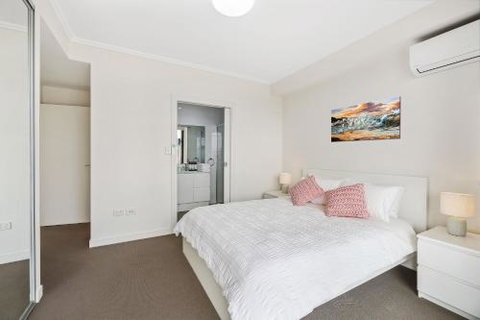 Cosy 3BR Penthouse Close To Westfield Hornsby & Train Station - Accommodation in Bendigo 5