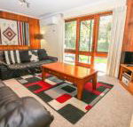 Cedar Holiday Units Apartment 1 - Accommodation in Bendigo